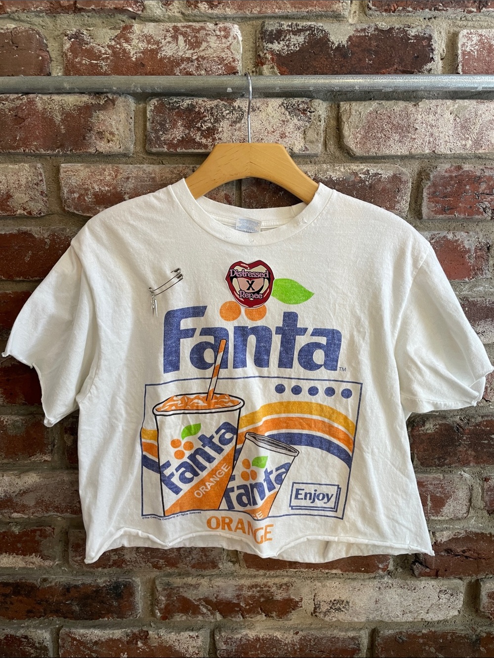 Fanta Graphic Distressed Cropped Tee